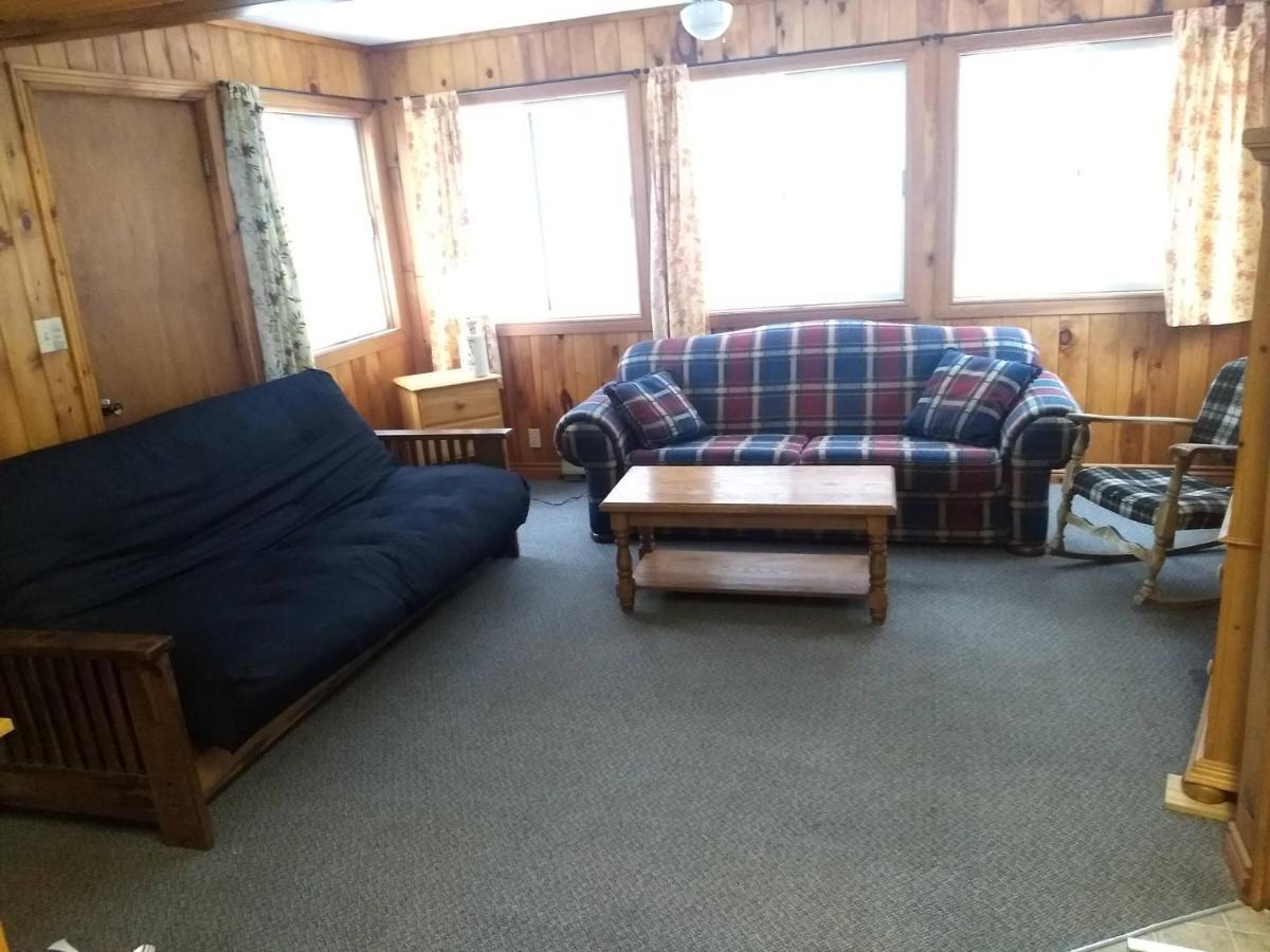 Dwight Riverside Inn Extérieur photo